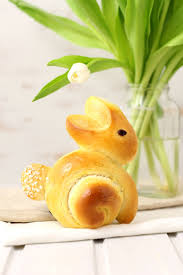 Fur Den Osterbrunch Susse Hefehasen Backerina Rezept Osterbrunch Ostern Rezepte Backen Hefe