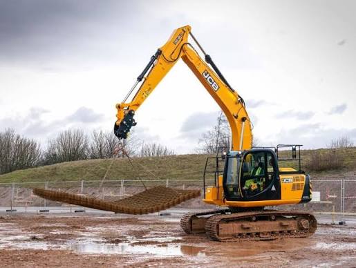 JCB JS180LC Excavator