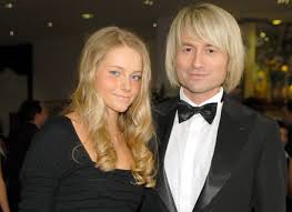 Posłuchajcie, co miał do powiedzenia andrzej grzebyk zaraz po zwycięskim debiucie na gali ksw 53: Czego Boi Sie Zona Rubika Muzyka W Interia Pl