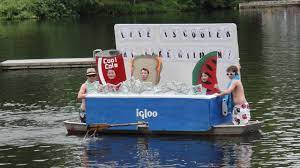 Check spelling or type a new query. Pin By Mark Carew On Phlatboyz Boat Parade Boat Decor Small Pontoon Boats