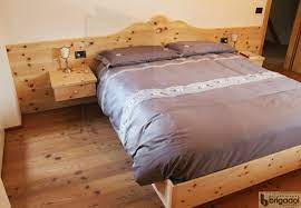 Viene utilizzato sin dalle antichitá e al giorno d'oggi viene riscoperto nei wellness, nelle spa, negli alberghi e anche dai privati. Camera Da Letto In Legno Di Cirmolo Rustico Camera Da Letto Altro Di Arredamenti Brigadoi Houzz