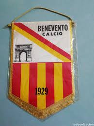 Le news sul calciomercato, interviste, calendario, risultati, formazione e le ultime notizie con aggiornamenti in tempo reale del. Banderin Benevento Calcio De Italia Buy Football Flags And Pennants At Todocoleccion 201740442