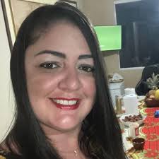 Comigo foi exatamente o contrário. Um amigão meu estava pegando uma mulher  casada e o marido pegou meu amigo lá na casa dele, porém já tinham feito o  "serviço". O marido desconfiou