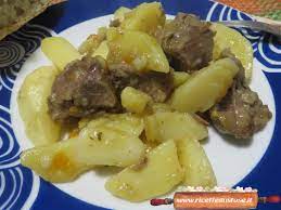 Spezzatino E Patate In Bianco Ricetta Ricette Spezzatino Cibo Etnico
