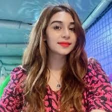 Amina Hamid's Instagram, Twitter & Facebook