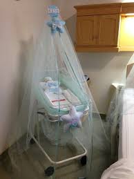 El yapımı mobilya fikrini bebek odası için bir beşik modeli olarak beğenirseniz ve halihazırda hasır bir beşik satın almak için bütçeyi planlamayı. Bebek Puset Susleme Bebek Puset