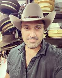 Crìstiano Koury (@dr.cristianokhoury) • Фото и видео в Instagram