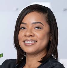 What primary care doctors in Lee's Summit are taking new patients with a  short wait time?