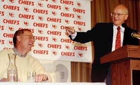 Download After 50 Years The 15 3 Billion Hunt Family Just Won The Super Bowl Here S Who They Are