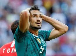 But with mats hummels returning and antonio rüdiger in great form, joachim löw looks set to decide on a. Bayern Munich S Mats Hummels Angry After Germany Axe Sportstar