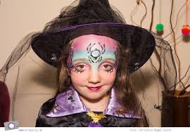 Ich habe mir vorgnommen in geraumer zeit eine männliche person zu cosplayen (cosplay: Kolle Alaaf Und Wie Man Eine Hubsche Hexe Schminkt