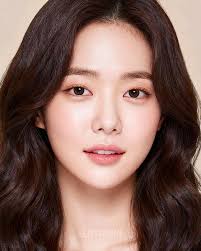 Shop Hera Luna Brown Toric Lenses