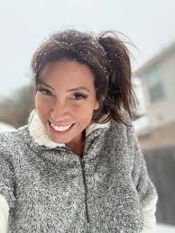 How you get a Snowman in West Texas😂