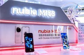 中兴携系列AI终端亮相AWE2026 ，AI原生手机与AI宠物成焦点_东方财经网