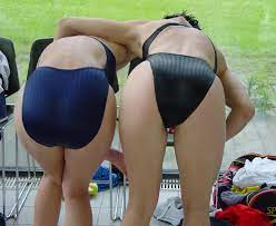 素人の競泳水着のお尻画像48枚！リアルな水泳部の女子たちのお尻はコチラ | エロログZ