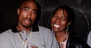 Allgemeinwissen berühmte personen sänger tupac. Tupac S Mutter Afeni Shakur Davis Gestorben 16bars De