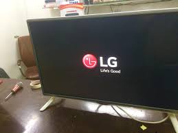 عطل شائع في شاشات ال جي lg الكثيرين يشكون من عطل اللدات في شاشات ال جي بسبب التصليح الفاشل والتلزك والتجطيل من قبل البعض تتوفر لدات اصلية وجديدة لشاشات lg مع