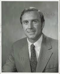 1974 Press Photo Richard Olson, Champion International's Pasadena manager
