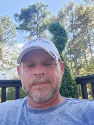 Kelvin Starks's Instagram, Twitter & Facebook