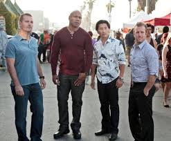 Steve mcgarrett ist ein ehemaliger marineoffizier, der zwei stunden lang wird mit aloha abschied gefeiert. Das Grosse Crossover Event Von Navy Cis L A Und Hawaii Five 0 Am 26 August In Presseportal