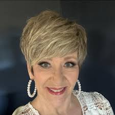 Mr. David Grayson, age 75 of Fayette, passed away Wednesday, October 2,  2024 at his residence. Funeral services will be held Saturday, October 5,  2024 at 2-P.M. from Nelson Funeral Home Chapel.