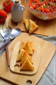 Briouates Ou Brick Au Fromage Frais Echalote Et Ciboulette Et Au Saumon Fume Cuisson Au Four Sans Friture Une Idee S Brick Au Fromage Saumon Fume Alimentation