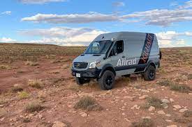 Records van apparatuur en medewerkers. Vanlife Iglhaut Allrad Does Serious Sprinter 4wd Conversions Retains Factory Warranty Bikerumor