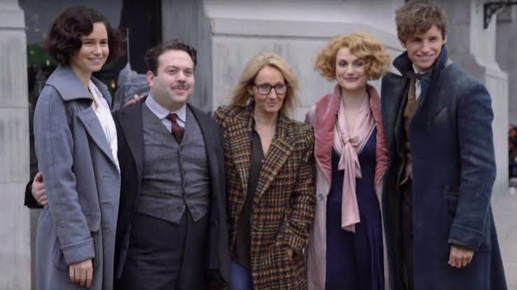 Fantastic Beasts and Where to Find Them: New peek behind the scenes - BBC  News