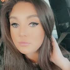 Lola Aries's Instagram, Twitter & Facebook