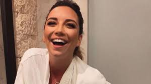 Martín altomaro, que es 14 años mayor que regina, se ha mostrado muy feliz con la relación. Regina Blandon Estaria Estrenando Romance Con El Actor Martin Altomaro Tvnotas Irresistible