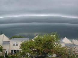 A derecho is a very long lived, damaging thunderstorm. Heat Wave Expands And Derecho Winds Weathernation