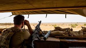 Die grünen fordern eine aussetzung der ausbildungsmission. Germany S Bundeswehr Mission In Mali In Depth Dw 30 07 2017