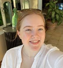 Miranda Crabtree's Instagram, Twitter & Facebook