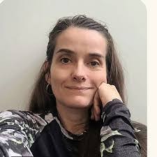 Melissa Veselka's Instagram, Twitter & Facebook