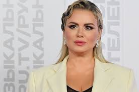 Maureen Drake: Титул в Quebec City и участие в Grand Slam