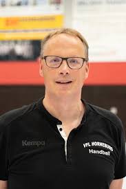 Stefan Hagedorn in der Top Ten der Deutschen Nachwuchstrainer Bei der von  der Handball-Bundesliga durchgeführten Wahl zum Nachwuchstrainer der Saison  2024/25 hat unser A-Jugend Trainer Stefan Hagedorn einen Platz in den Top