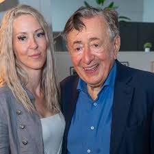 Neue Liebe für Simone Lugner? "Zu zweit ist es noch schöner!"