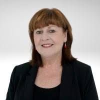 Karen Scheidt's Instagram, Twitter & Facebook