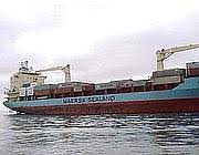 Da brindisi sono salpate le navi da assalto anfibio san giorgio e san marco nel 1994 la missione internazionale fallì, lasciando la somalia in mano ai signori della guerra. Pirati Assaltano Nave Con 21 Americani Ma L Equipaggio Ne Riprende Il Controllo Corriere Della Sera