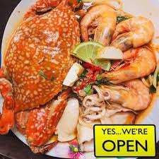 Lewatin hutan ke pinggir pantai demi menemukan makanan ini!!! Pak Tam Mee Udang Malayfafa