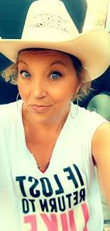 Barbara Heft's Instagram, Twitter & Facebook