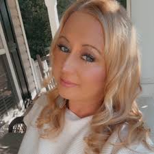 If it wasn't for the fact that when dressing in layers makes me feel like  I'm pulling