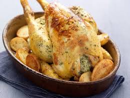 Decouvrez La Recette Poulet Roti Farci Sur Cuisineactuelle Fr Poulet Roti Farci Poulet Roti Poulet Farci