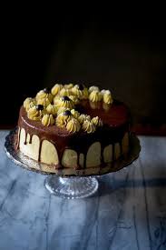 Birds Custard Powder Recipes Chocolate Layered Chocolate Cake With A Rich Custard Buttercream A Classic Russian Cake Recipe Also Know As Ptiche Moloko Birds Milk Cake Recipe Baking Milk Cake