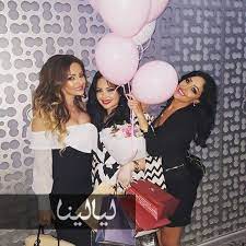 صور ديانا كرزون مع شقيقتيها التوأم والجمهور يشبههن بالأخوات كارداشيان موقع ليالينا