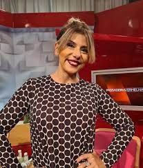 Mónica sintra is a composer and actress, known for a escritora italiana (2007), how to draw a perfect circle (2009) and a falha (2002). Mais Sobre Monica Sintra Vidas