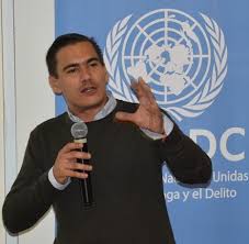 Últimas noticias, fotos, y videos de rodrigo lara restrepo las encuentras en el comercio. Jorge Lara Conmovio A Jovenes De La Universidad Catolica Boliviana San Pablo Y Del Centro De Reinsercion Social De Qalauma