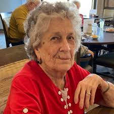 Today this beautiful lady turned 97 years of life and wisdom. Happy  birthday 🎁 🎂 Ruby!