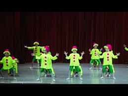 песня цып цып мои цыплятки цып цып цып мои цыплятки Gnomiki Youtube Razvlecheniya Tancy Tanec