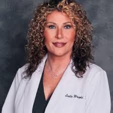 Crossroads Internal Medicine welcomes Leslie Wright, FNP